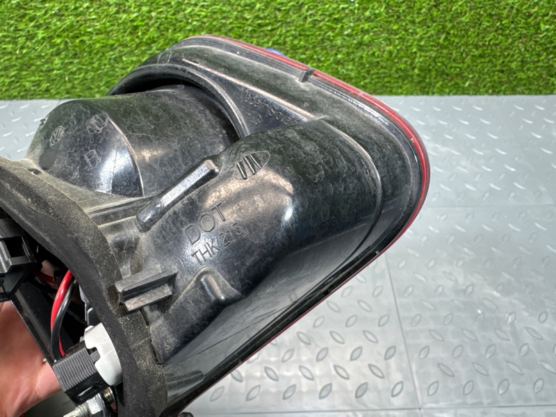 Фонарь, 2000 рублей, Санкт-Петербург