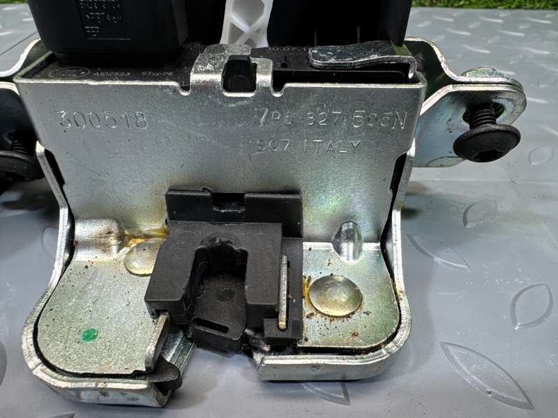 Замок багажника, 6500 рублей, Санкт-Петербург