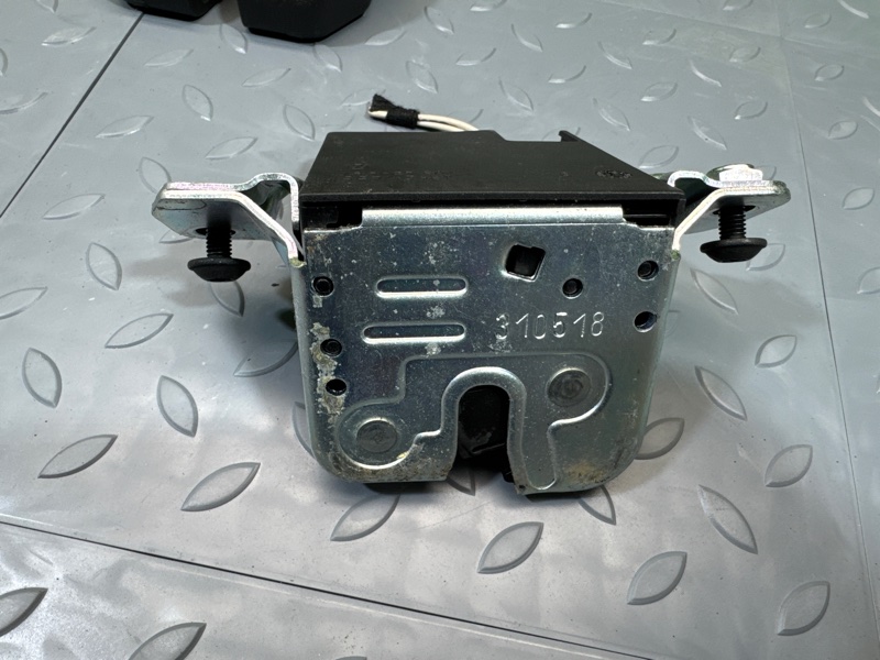 Замок багажника, 6500 рублей, Санкт-Петербург