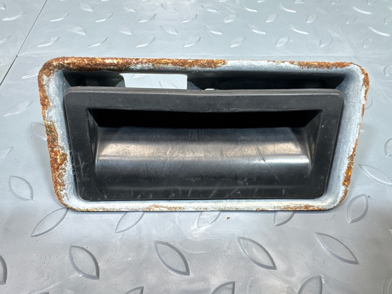 Кнопка открывания багажника, 1500 рублей, Санкт-Петербург