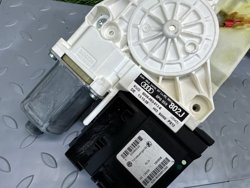 Стеклоподъемник электр., 5000 рублей, Санкт-Петербург