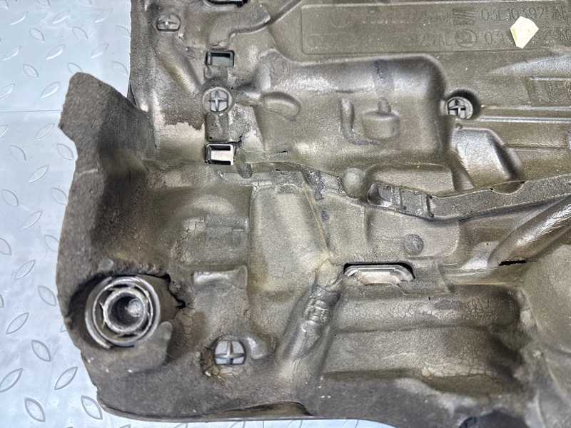 Декоративная накладка двигателя, 1750 рублей, Санкт-Петербург