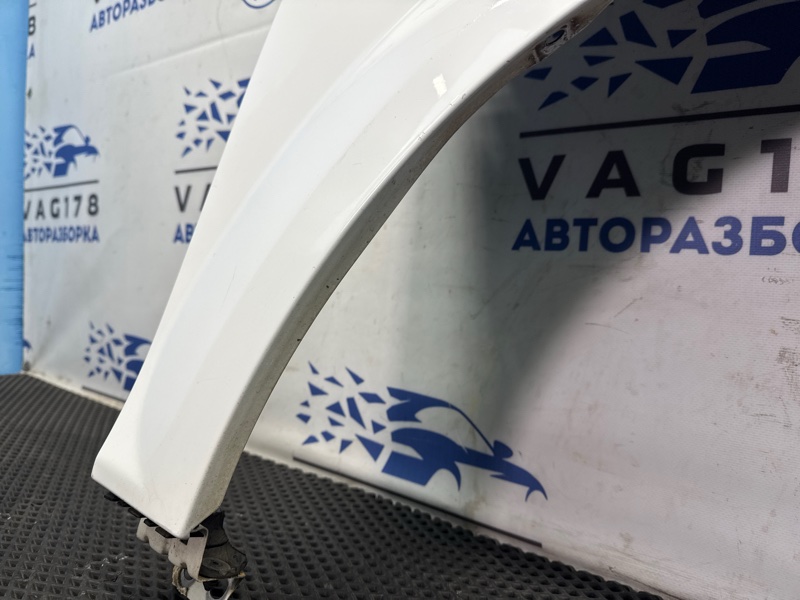 Крыло, 2000 рублей, Санкт-Петербург