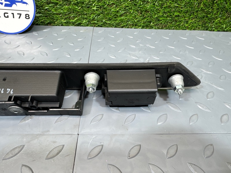 Кнопка открывания багажника, 5000 рублей, Санкт-Петербург