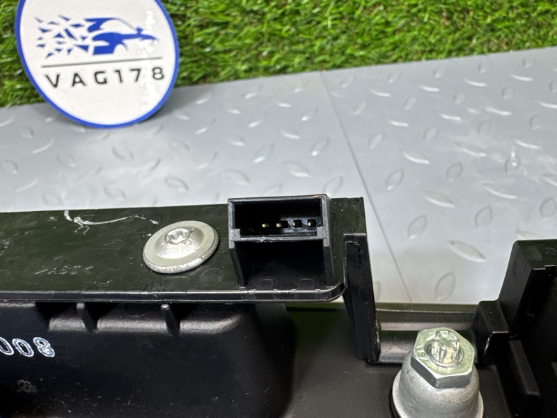 Кнопка открывания багажника, 5000 рублей, Санкт-Петербург