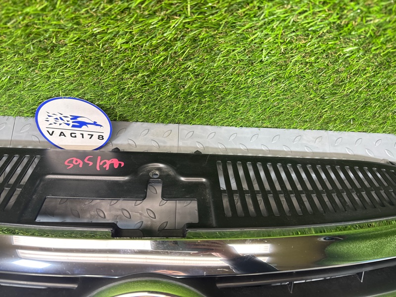 Решетка радиатора, 15000 рублей, Санкт-Петербург