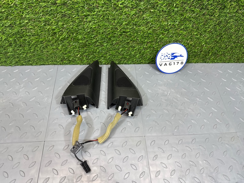 Крышка зеркала, 2000 рублей, Санкт-Петербург