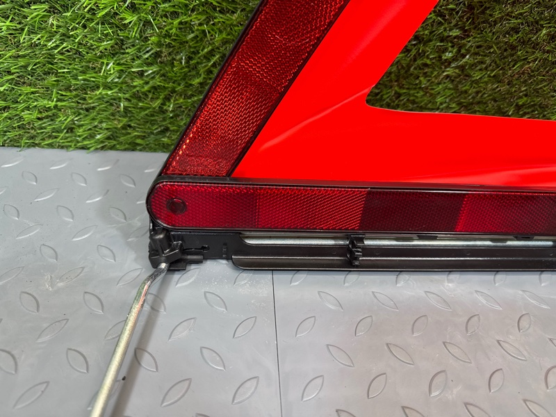 Знак аварийной остановки, 1500 рублей, Санкт-Петербург