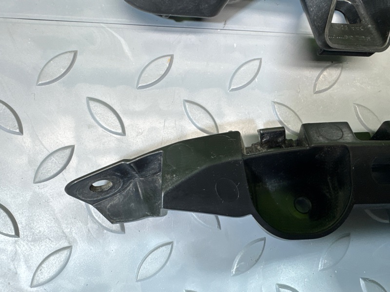 Направляющая бампера, 2000 рублей, Санкт-Петербург