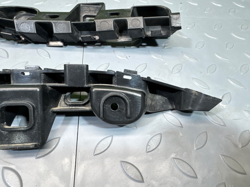 Направляющая бампера, 2000 рублей, Санкт-Петербург