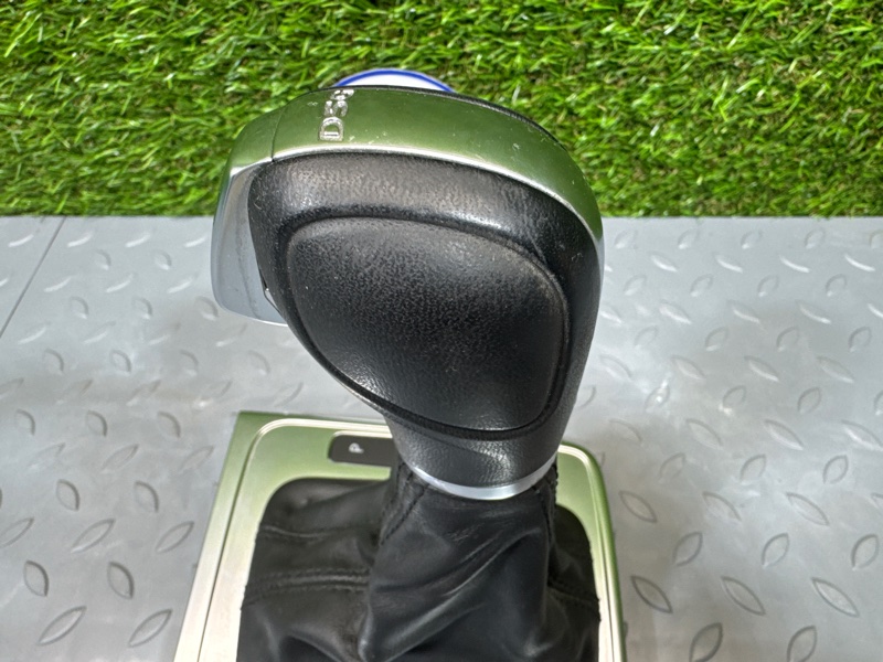 Чехол кулисы, 2000 рублей, Санкт-Петербург