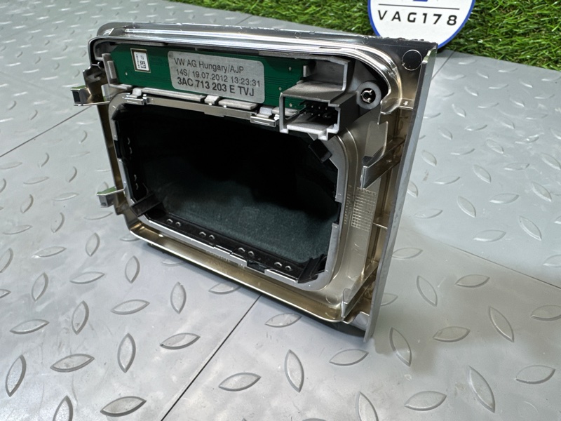 Чехол кулисы, 2000 рублей, Санкт-Петербург