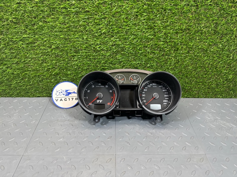 Панель приборов, 10000 рублей, Санкт-Петербург