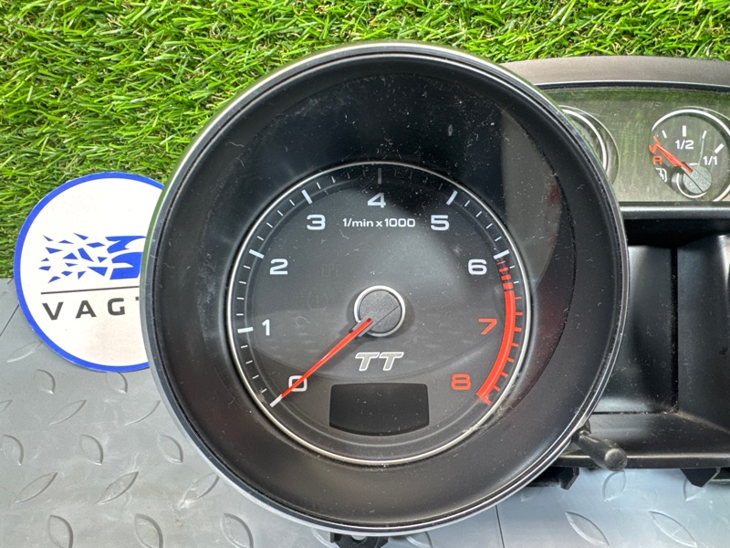 Панель приборов, 10000 рублей, Санкт-Петербург