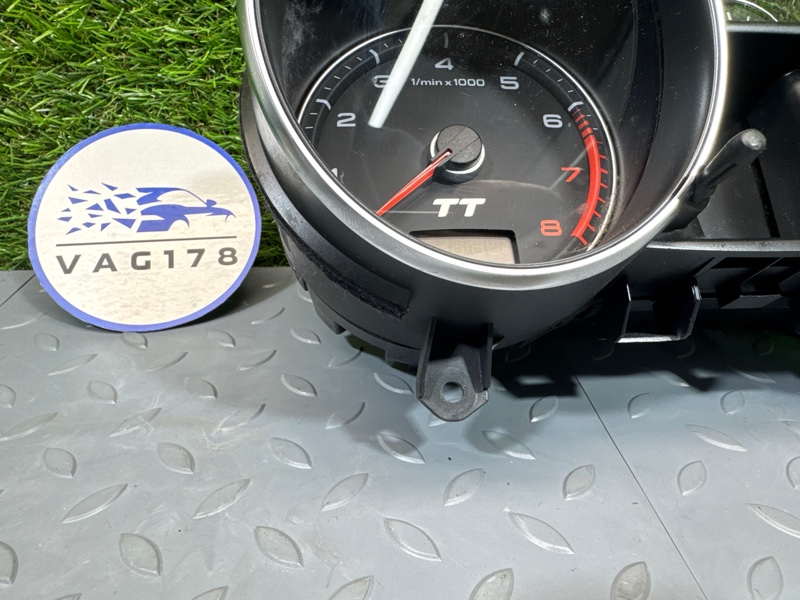 Панель приборов, 10000 рублей, Санкт-Петербург