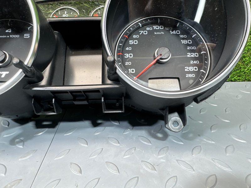 Панель приборов, 10000 рублей, Санкт-Петербург