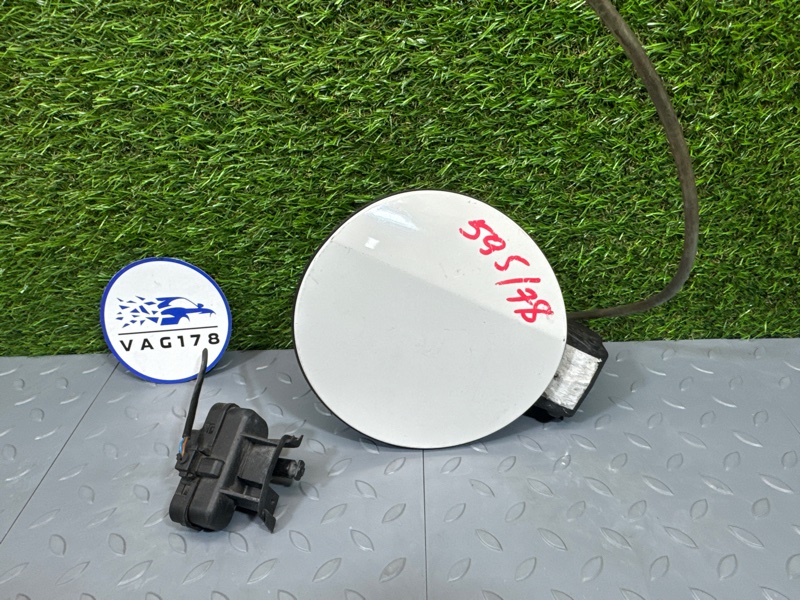 Лючок бензобака, 5500 рублей, Санкт-Петербург