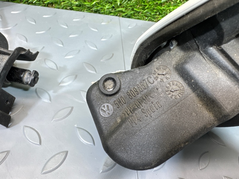 Лючок бензобака, 5500 рублей, Санкт-Петербург