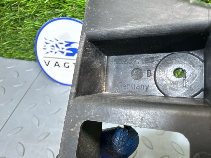 Направляющая бампера, 1500 рублей, Санкт-Петербург