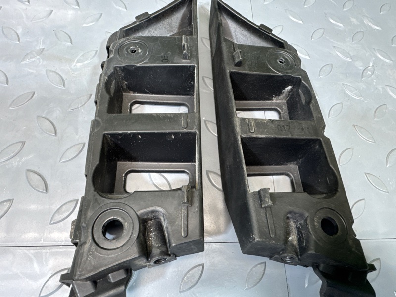 Направляющая бампера, 1500 рублей, Санкт-Петербург