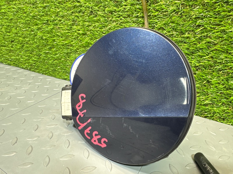 Лючок бензобака, 3000 рублей, Санкт-Петербург