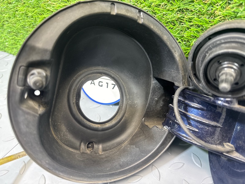 Лючок бензобака, 3000 рублей, Санкт-Петербург