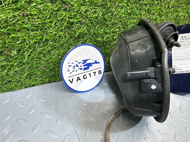 Лючок бензобака, 3000 рублей, Санкт-Петербург