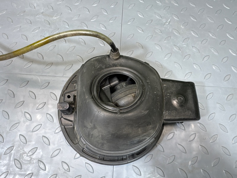 Лючок бензобака, 3000 рублей, Санкт-Петербург