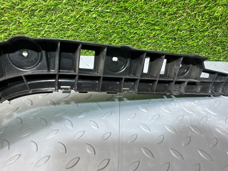 Направляющая бампера, 1500 рублей, Санкт-Петербург