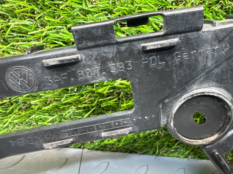 Направляющая бампера, 1500 рублей, Санкт-Петербург