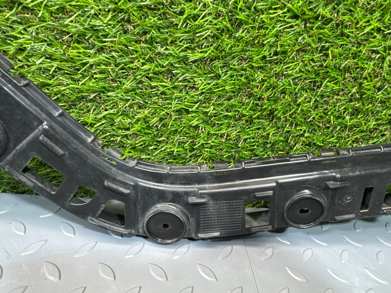 Направляющая бампера, 1500 рублей, Санкт-Петербург