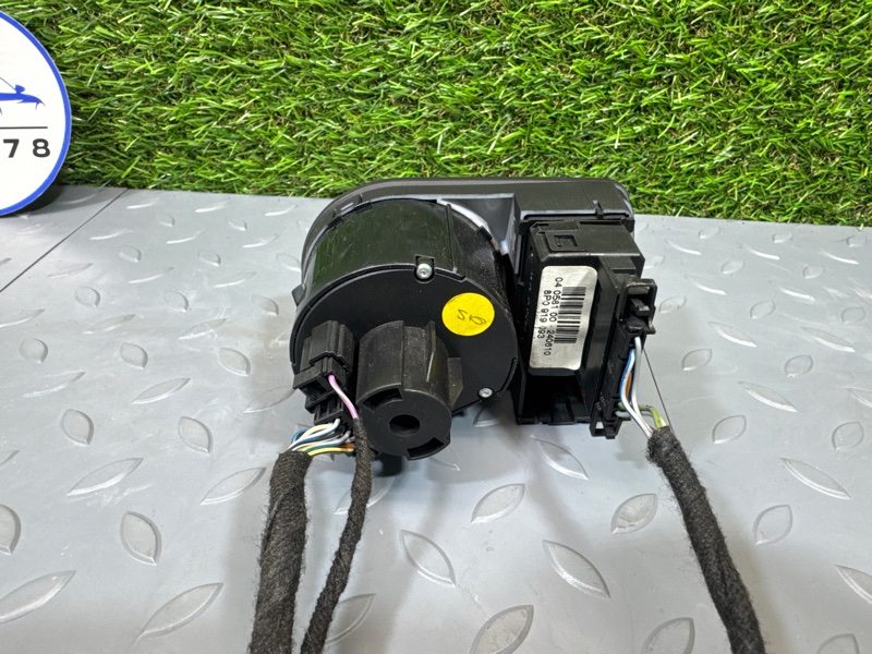 Переключатель света фар, 1000 рублей, Санкт-Петербург