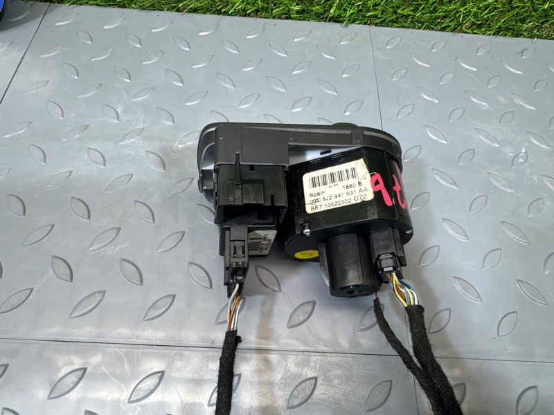 Переключатель света фар, 1000 рублей, Санкт-Петербург