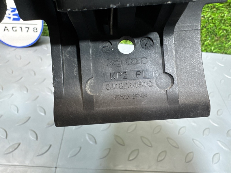 Крючок капота, 1000 рублей, Санкт-Петербург