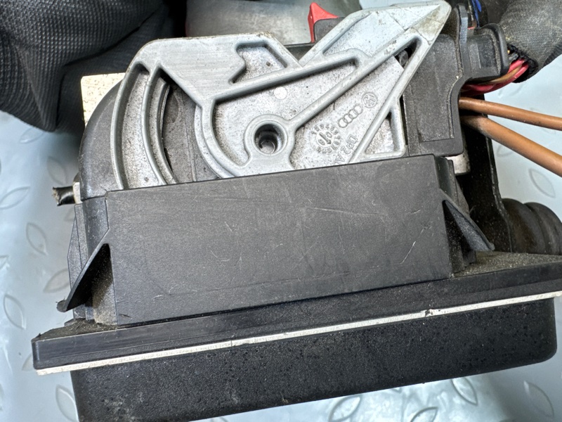 Блок ABS, 2000 рублей, Санкт-Петербург