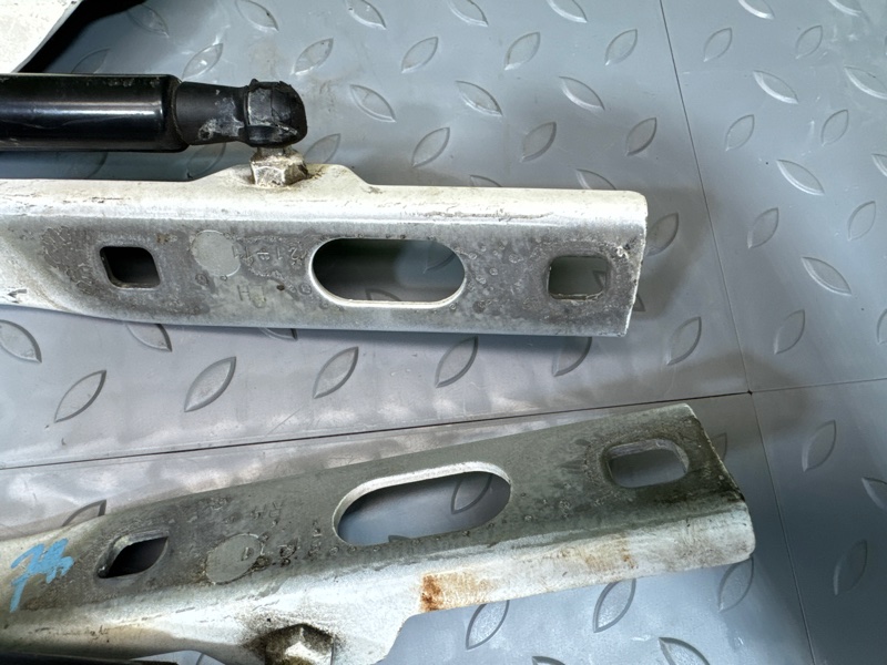 Петля капота, 2200 рублей, Санкт-Петербург