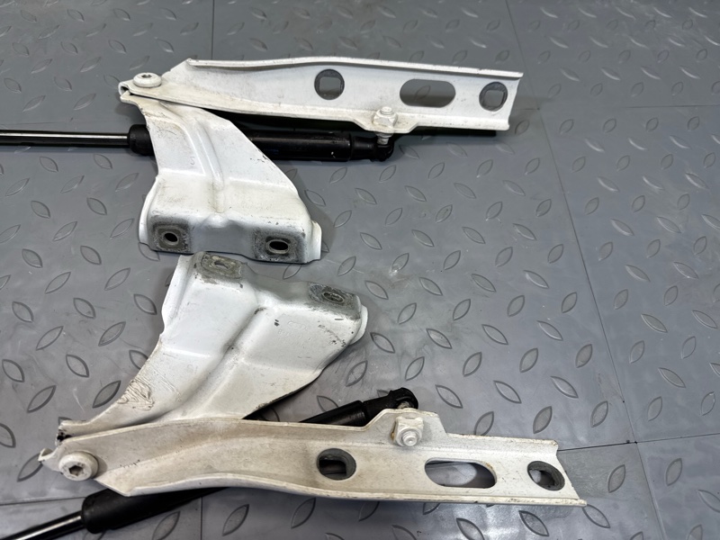 Петля капота, 2200 рублей, Санкт-Петербург