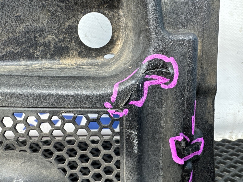 Решетка под лобовое стекло, 6000 рублей, Санкт-Петербург