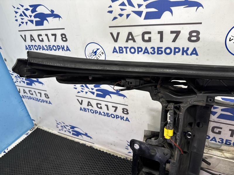 Панель передняя, 16000 рублей, Санкт-Петербург