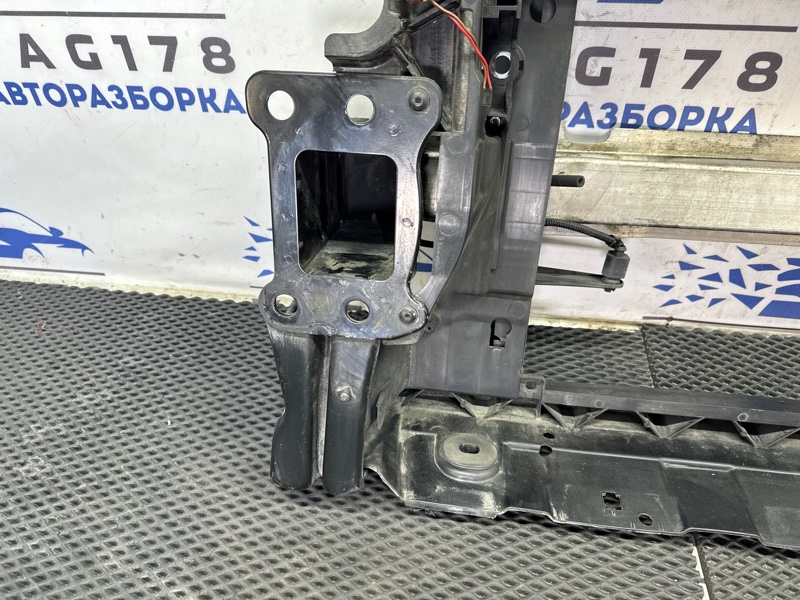 Панель передняя, 16000 рублей, Санкт-Петербург