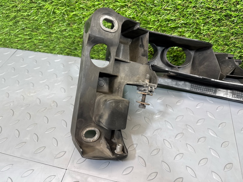 Кронштейн фар, 5000 рублей, Санкт-Петербург