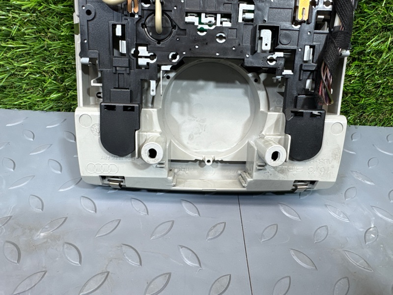 Плафон салонный, 1500 рублей, Санкт-Петербург