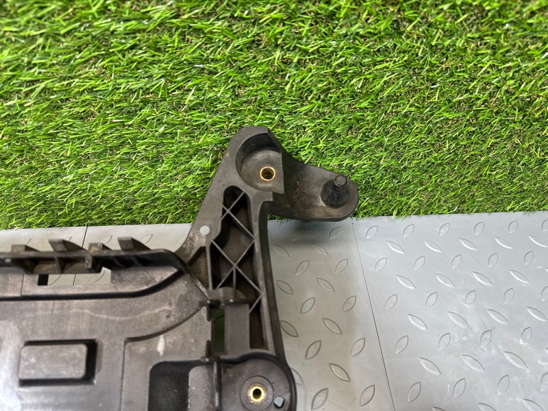 Крепление АКБ, 1000 рублей, Санкт-Петербург