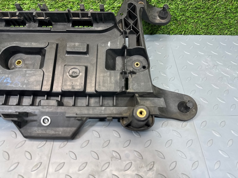 Крепление АКБ, 1000 рублей, Санкт-Петербург