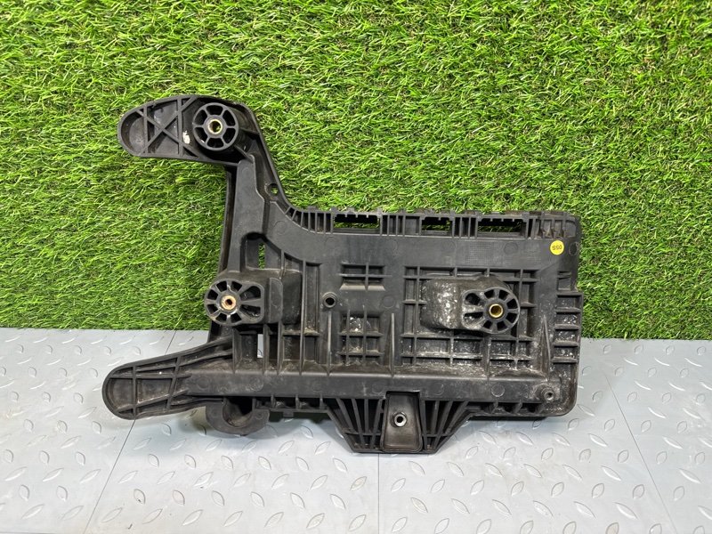 Крепление АКБ, 1000 рублей, Санкт-Петербург