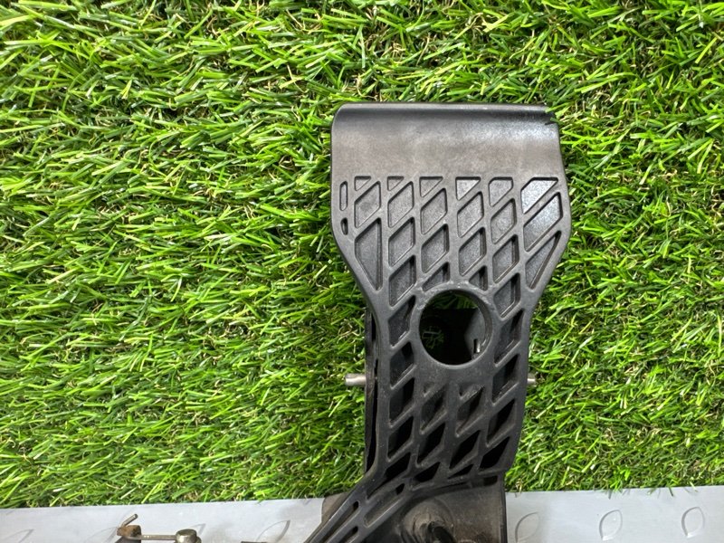 Крючок капота, 1000 рублей, Санкт-Петербург