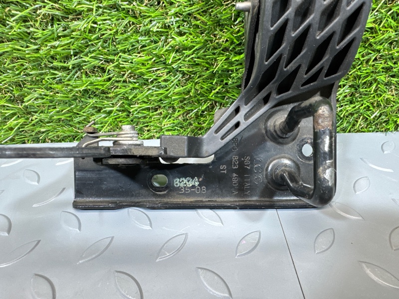 Крючок капота, 1000 рублей, Санкт-Петербург