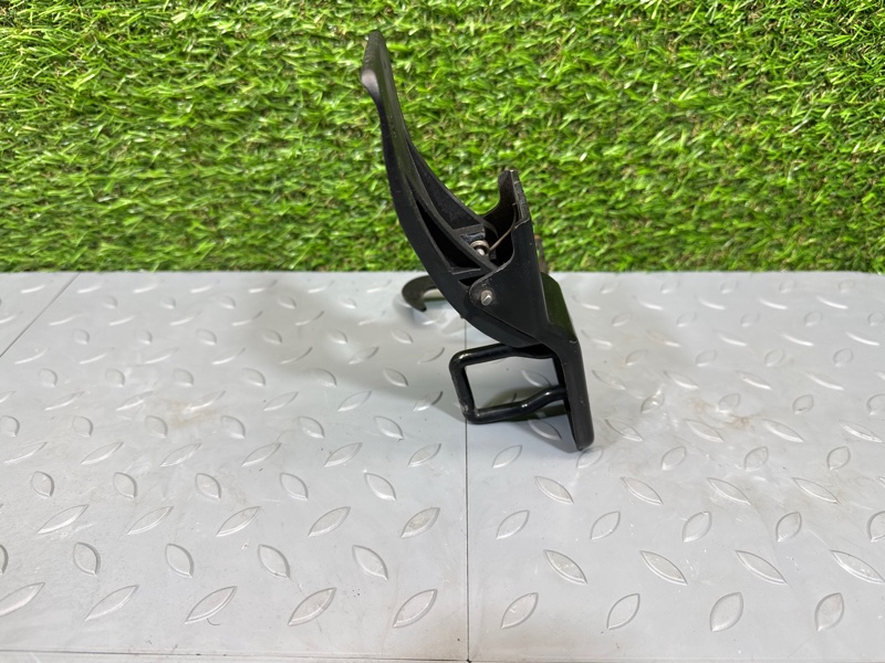 Крючок капота, 1000 рублей, Санкт-Петербург