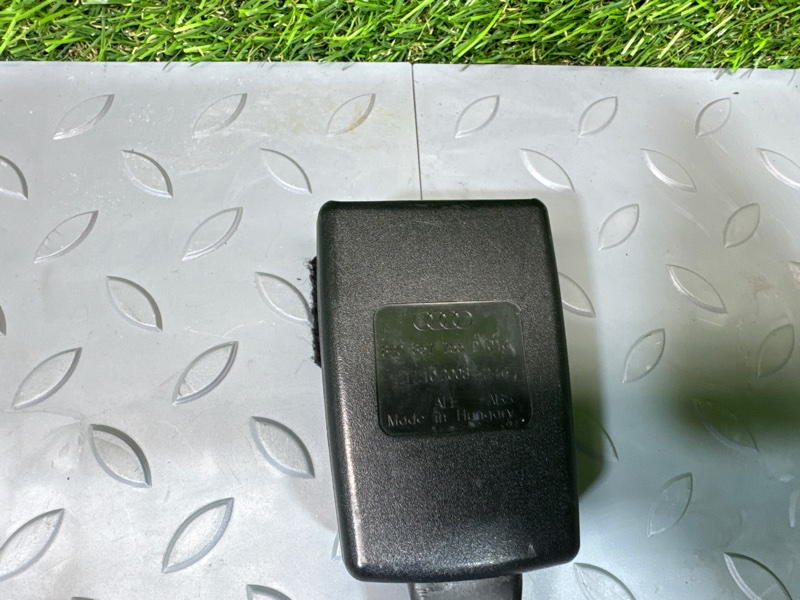 Ответная часть ремня безопасности, 2500 рублей, Санкт-Петербург