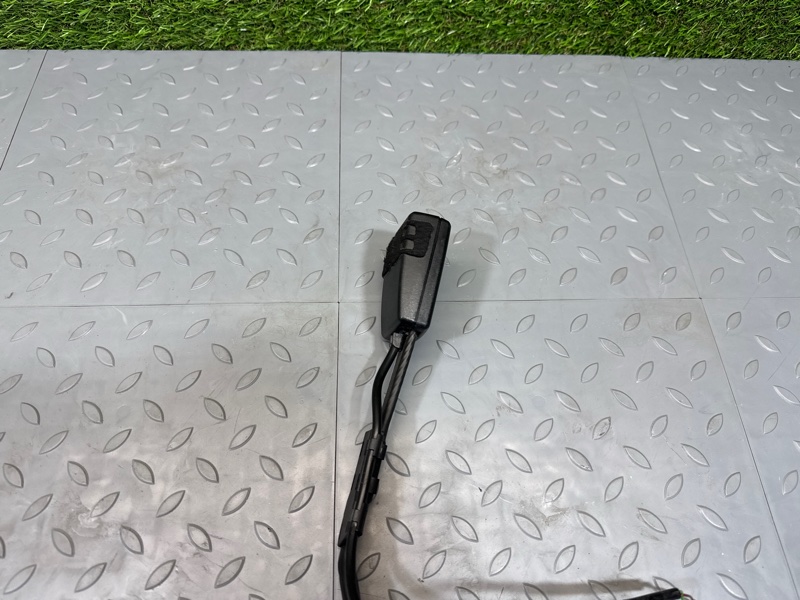 Ответная часть ремня безопасности, 2500 рублей, Санкт-Петербург